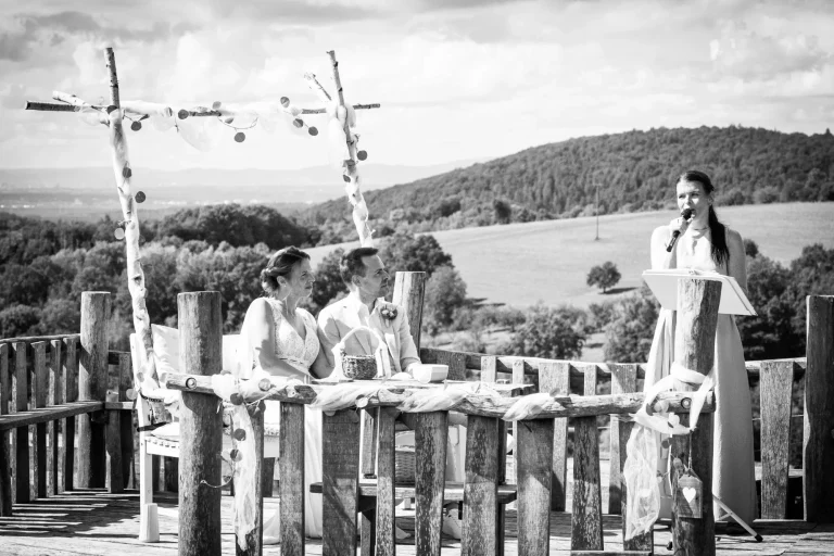 freie Trauung, Traurednerin mit Kinderwillkommensfest freie Trauung, Traurednerin